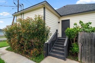 Building Photo - 4801 Wenda St