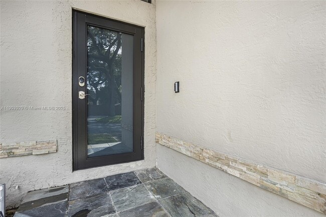 Building Photo - 11335 SW 74th Ln