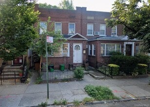 Building Photo - 30-21 37th St