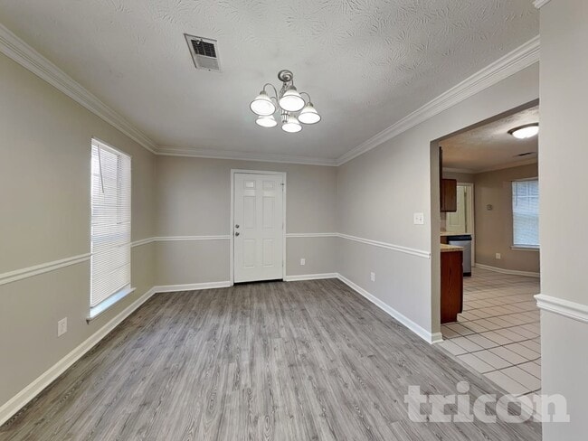 Building Photo - 5625 Longbow Dr