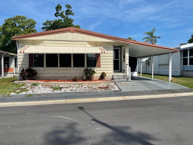 Photo - 100 Hampton Rd House