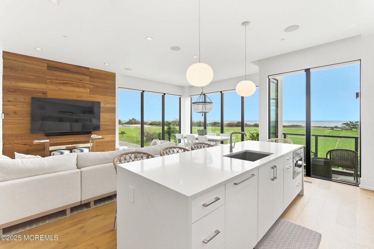 Foto principal - 200 Ocean Ave N