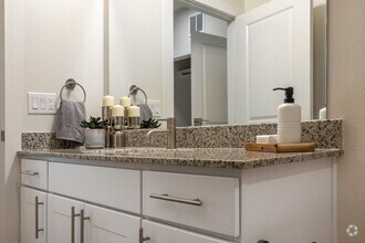 2BR, 2BA - 1064 SF - Birchway Perry Road