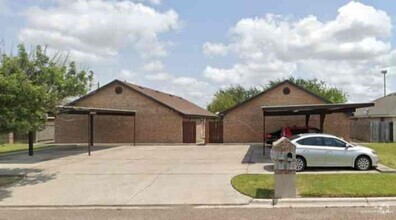 Building Photo - 1501 W Carmen Ave