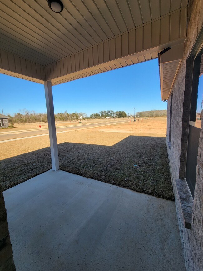 Building Photo - 1084 Stella Rd
