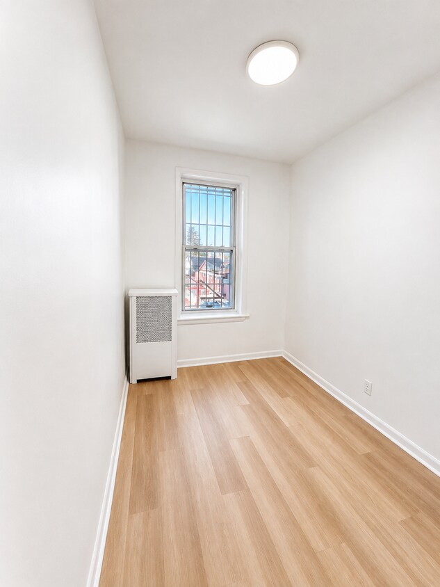 Foto del edificio - 215-07 Jamaica Ave