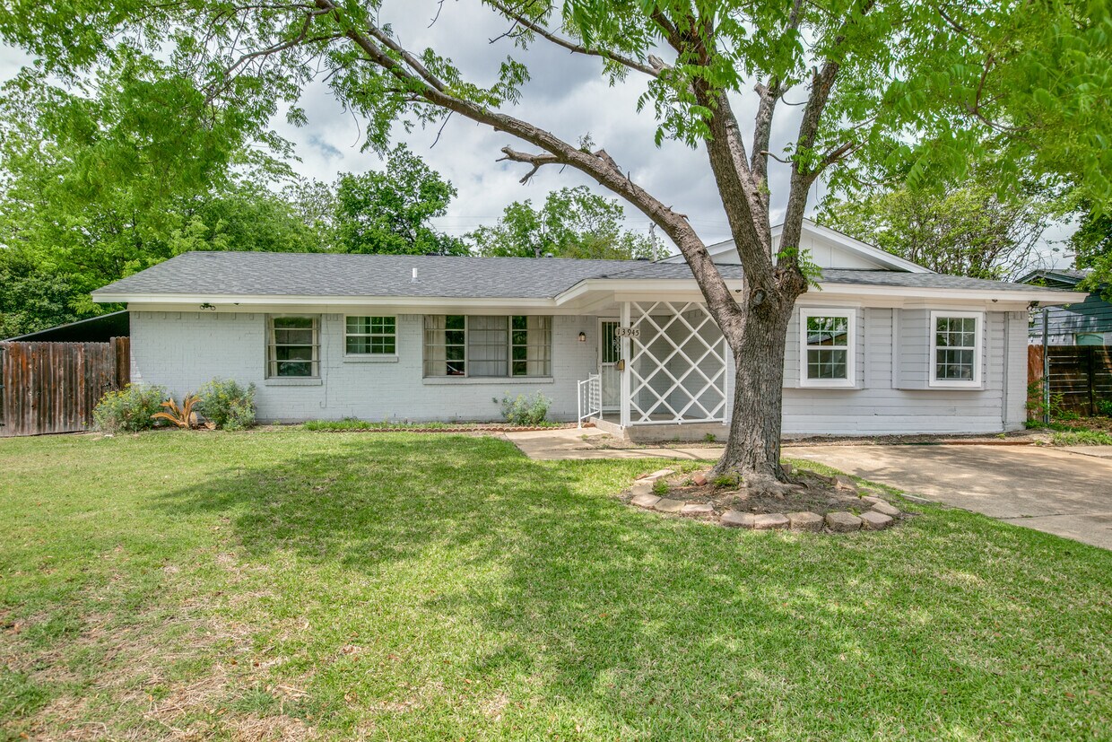 13945 Heartside Plz, Farmers Branch, TX 75234 House for Rent in