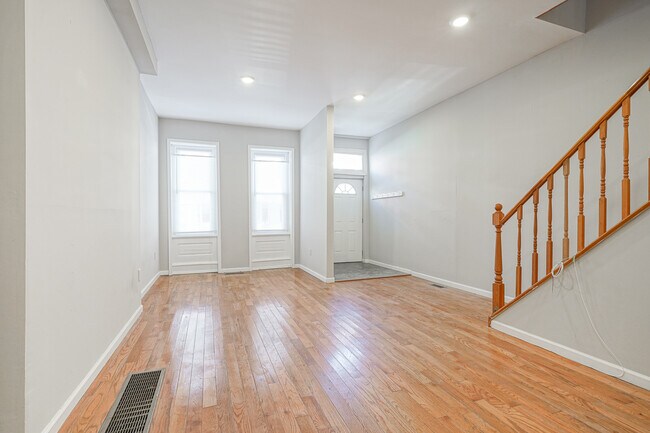 Building Photo - 4012 Green St