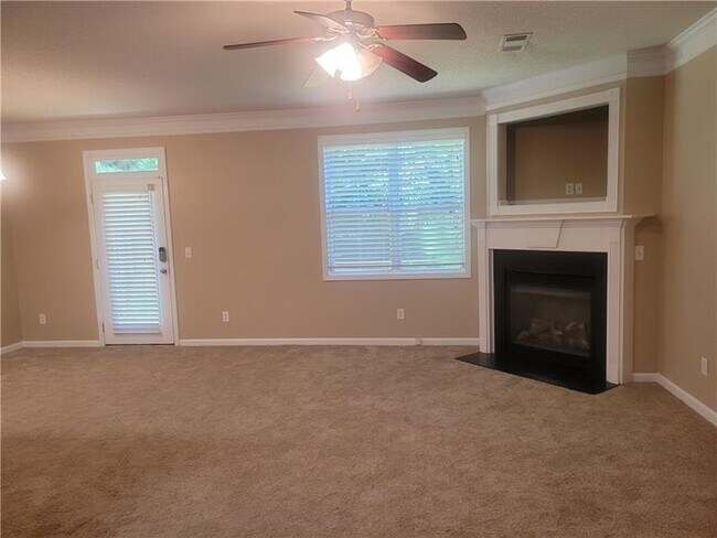 Foto del edificio - 7061 Blairs View Dr