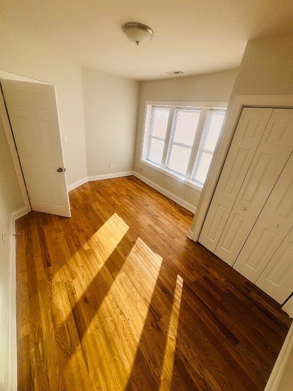 Building Photo - 6847 S Indiana Ave