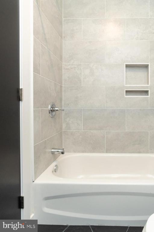 Foto del edificio - 221 S Cecil St