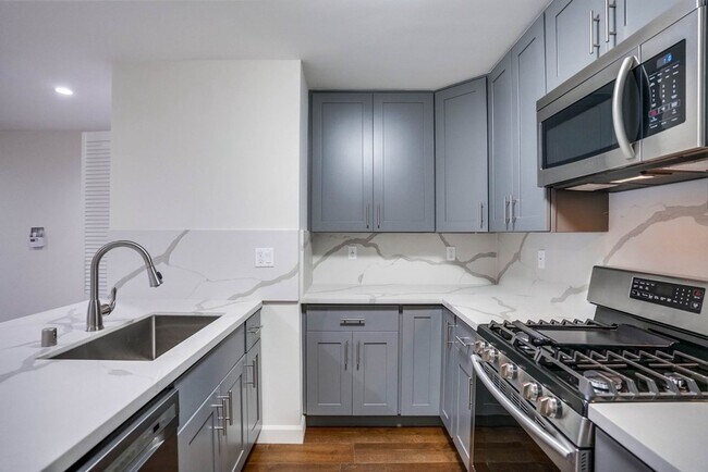 Foto del interior - 4040-4060 S Hoover St (B)