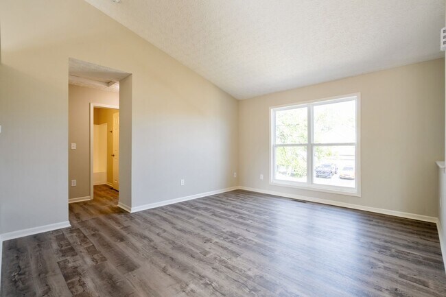 Foto del edificio - Dreaming of owning your own home, but need...