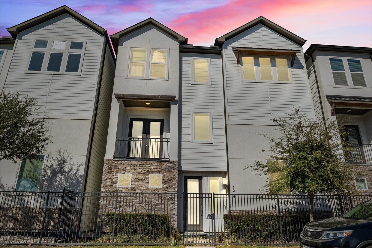 Foto principal - 1214 Upton St