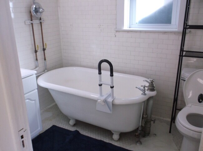 Foto del edificio - 240 N 2nd St