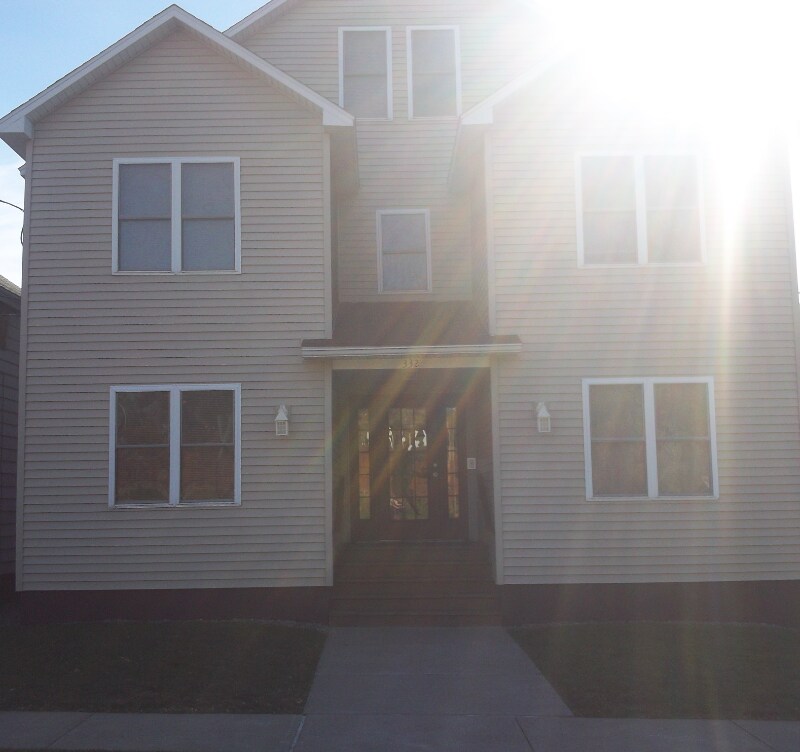 Foto principal - 330-332 Green St