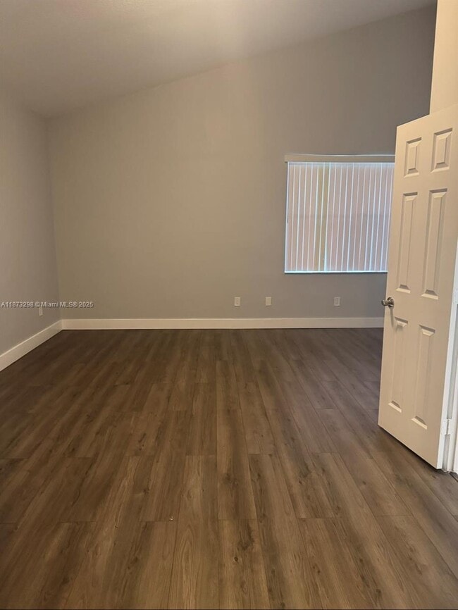 Photo - 1400 154th Ave House