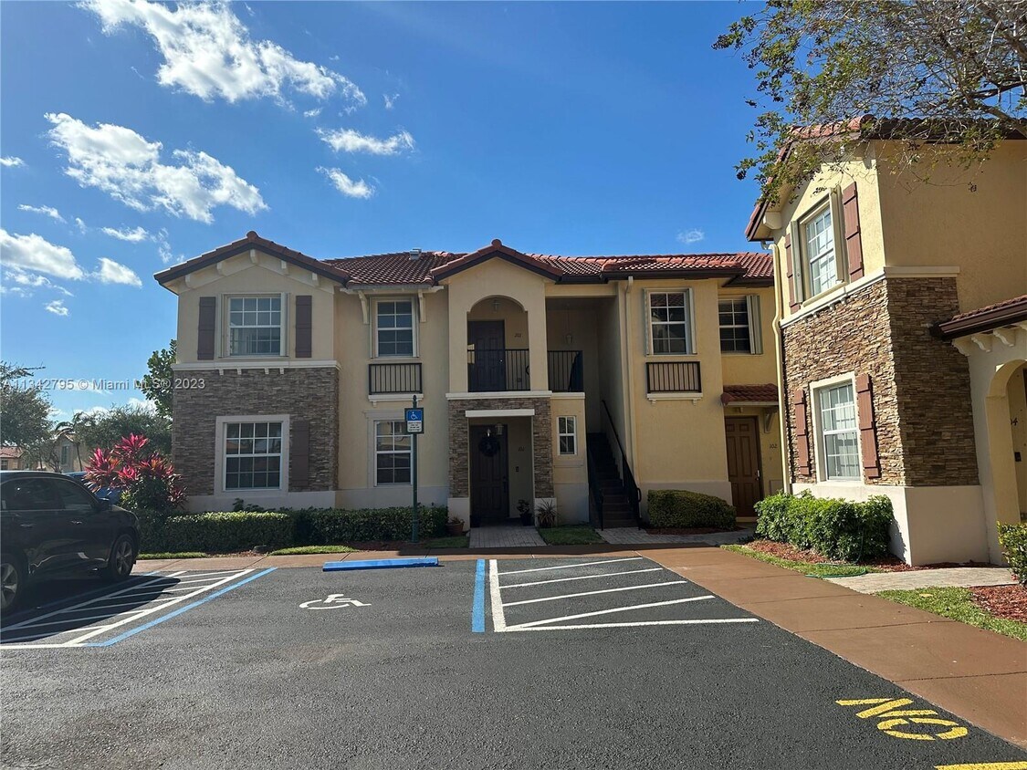 1720 NE 33rd Ave Unit 2015, Homestead, FL 33033 Condo for Rent in