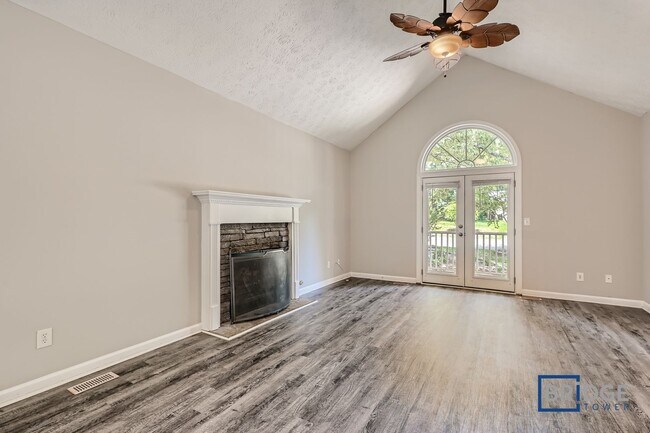 Building Photo - 281 Cedars Glen Cir