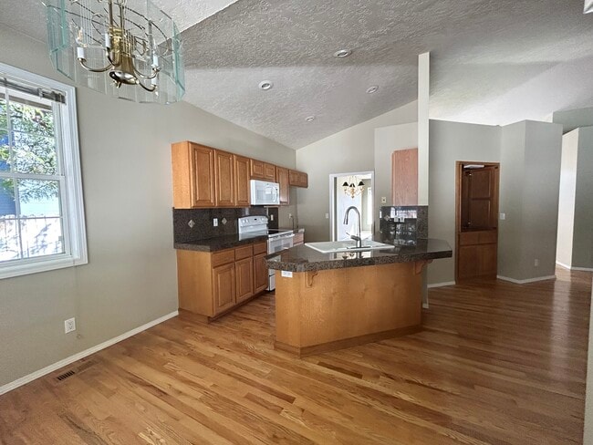 Building Photo - 8470 W Donnybrook Dr