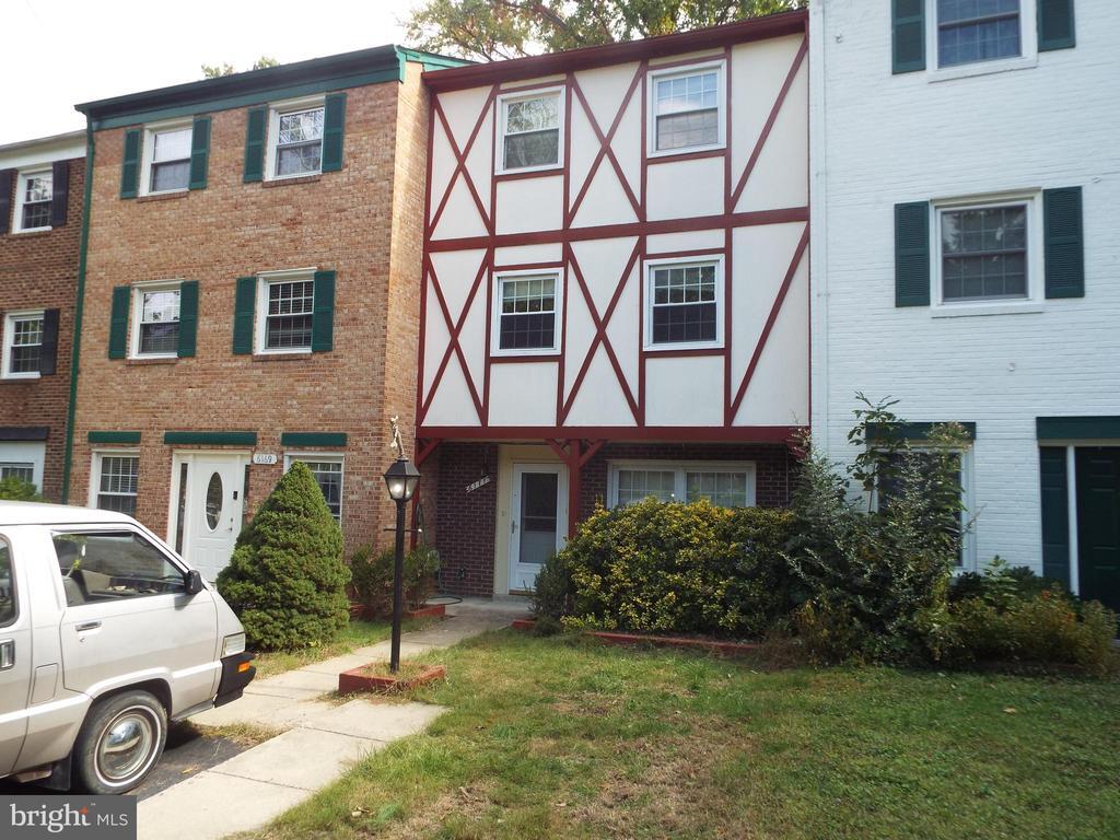 6171 Gothwaite Dr, Centreville, VA 20120 Townhome Rentals in