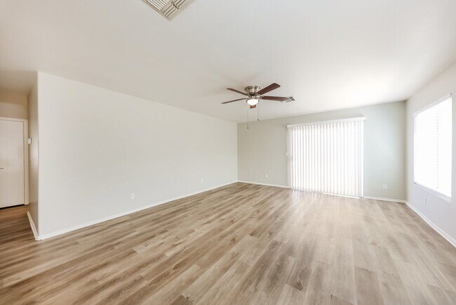 Foto del edificio - 8817 N 20th Ave