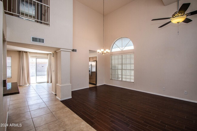 Building Photo - 4345 E Windmere Dr