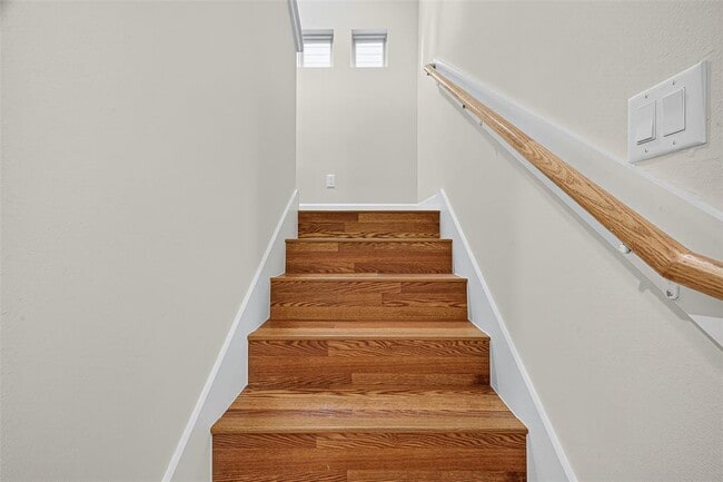 Building Photo - 11510 Main Ash