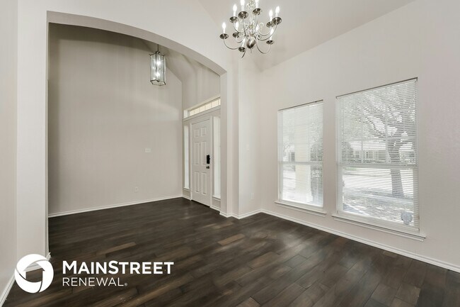 Foto del edificio - 4940 McCauley Dr