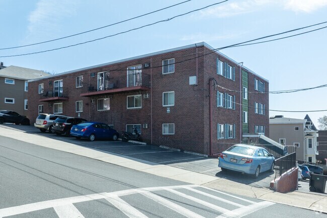 Alt. - 55 Eleanor St