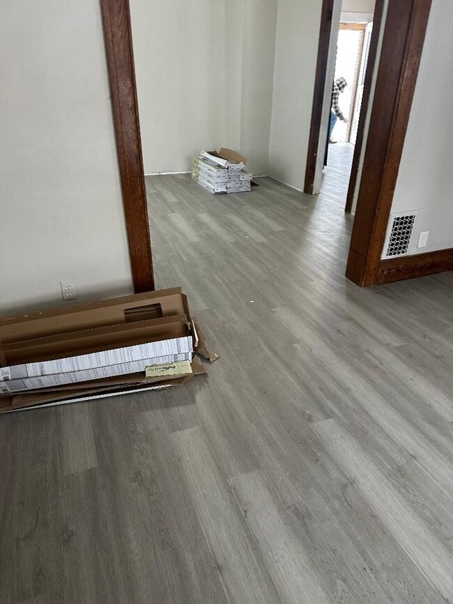 Building Photo - 454 Augustine St