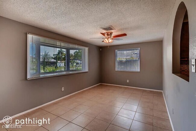 Building Photo - 3 br, 2 bath House - 11934 Lillian Avenue ...