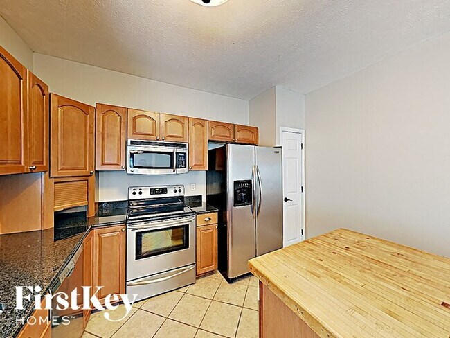 Building Photo - 9917 Fountain Cove Ln