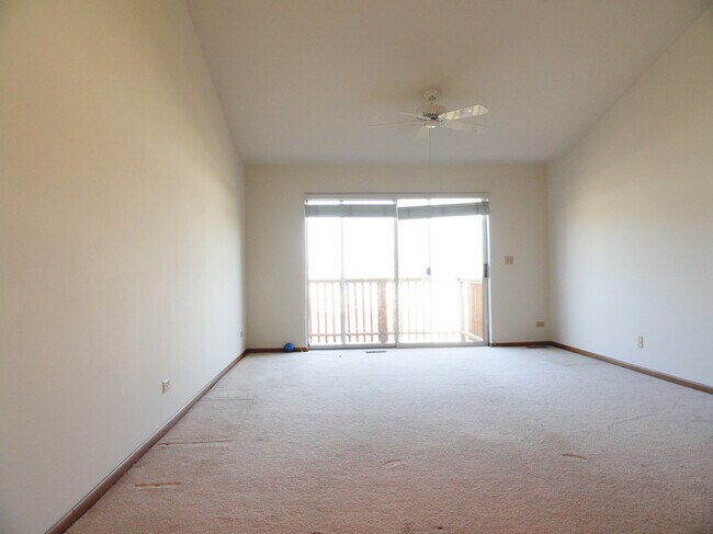 Building Photo - 2645 S Embers Ln