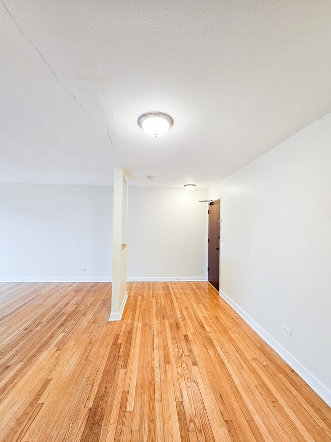 Building Photo - 1745 W Highland Ave