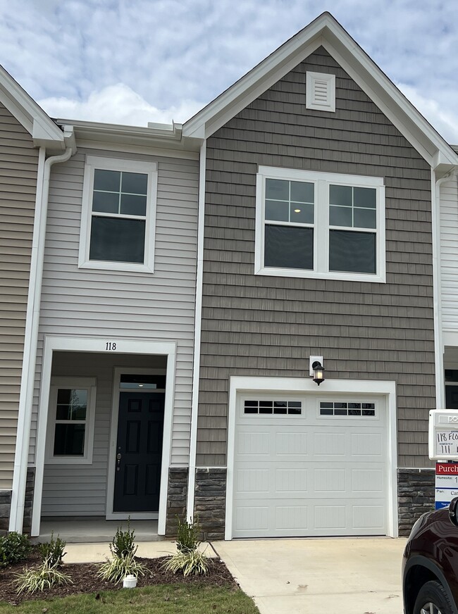 Building Photo - 118 Florida St