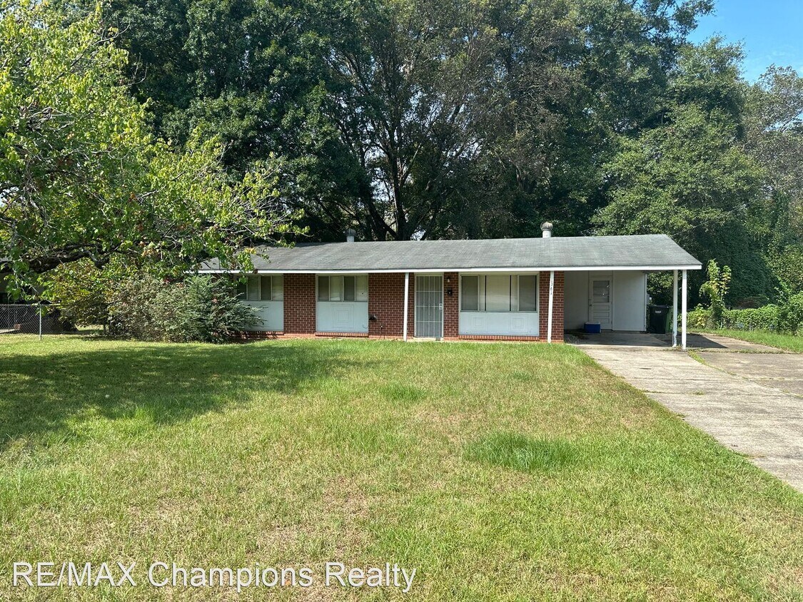 Primary Photo - 3 br, 1 bath House - 1361 Kevin Ct