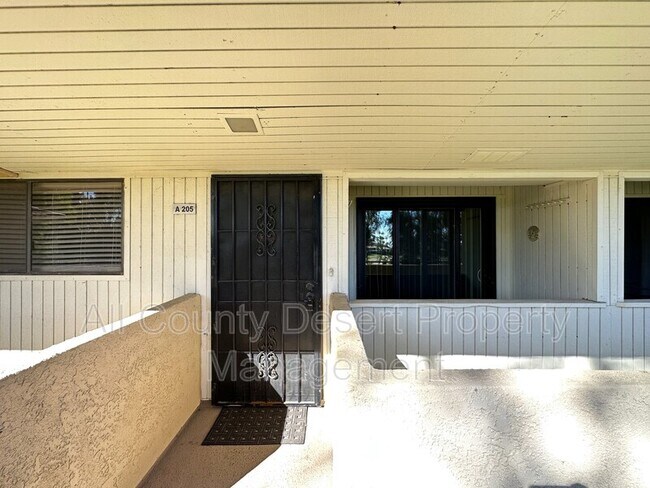Building Photo - 2810 N Arcadia Ct