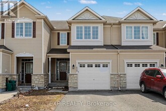 Building Photo - 450 Ashbourne Crescent