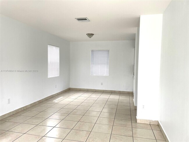 Foto del edificio - 20044 SW 87th Pl