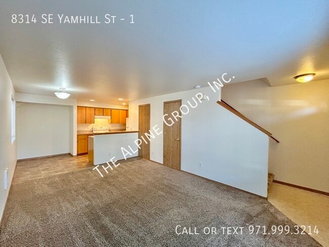 Building Photo - 2 Bedroom Townhome in PDX!