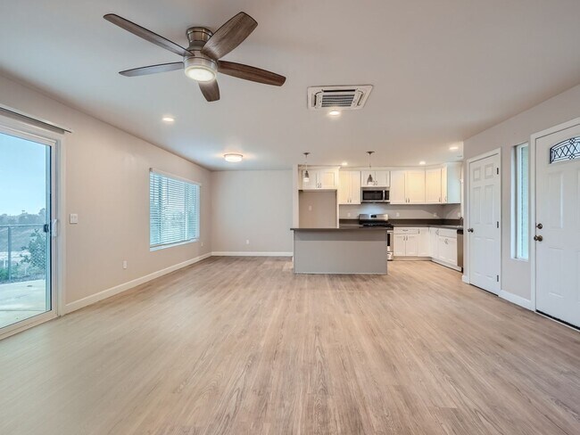 Building Photo - Newer 3 Bedroom House & 2 Bedroom Granny Flat Close to SDSU!!!