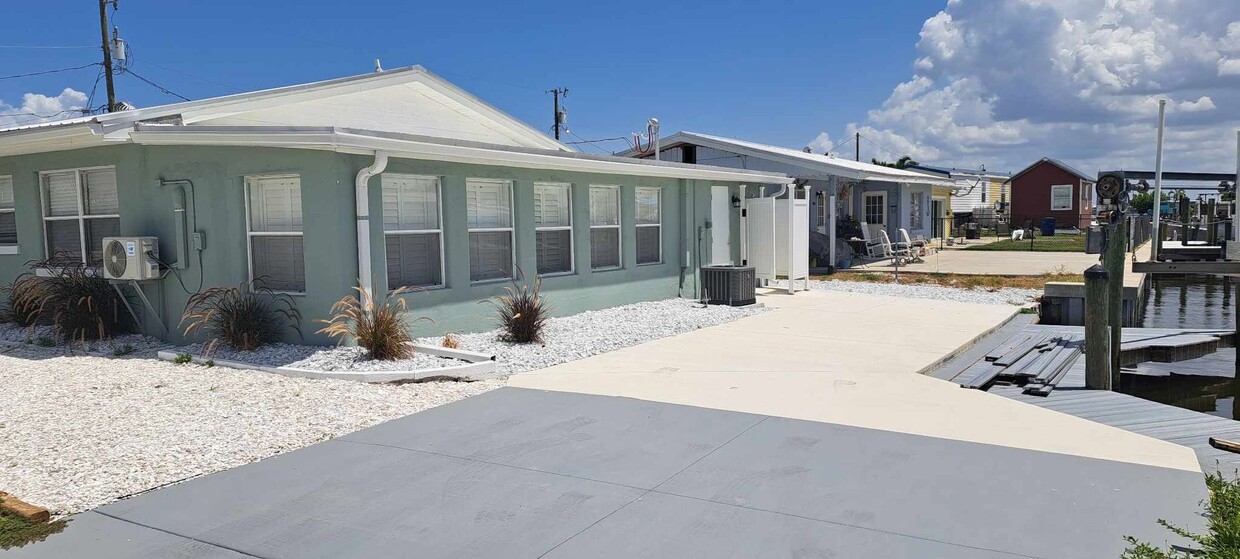 Foto principal - 2551 Broadwater St