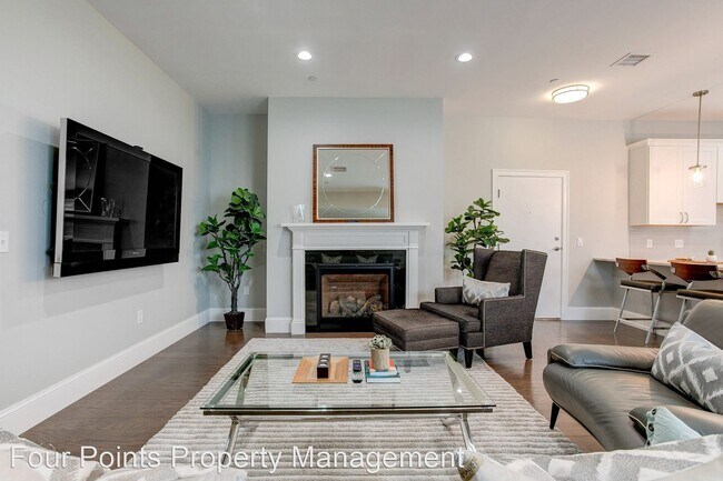 Building Photo - 2 br, 2 bath House - 8 Sanborn street Unit...