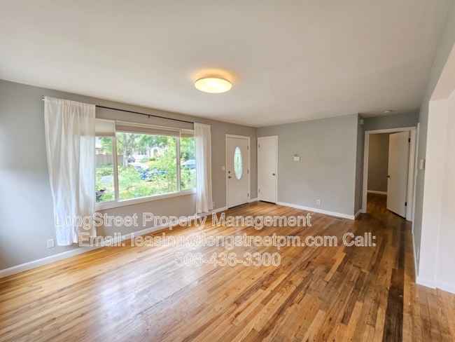 Photo - 2205 N Willamette Blvd House
