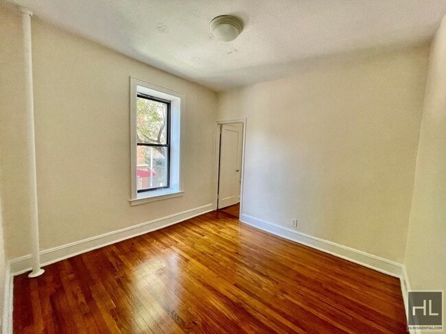 Building Photo - East 38th Street