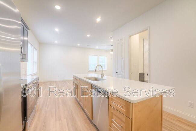 Foto del edificio - 1010 North Pkwy