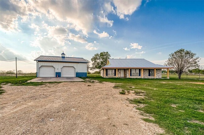 Building Photo - 7520 Vincik Ehlert Rd