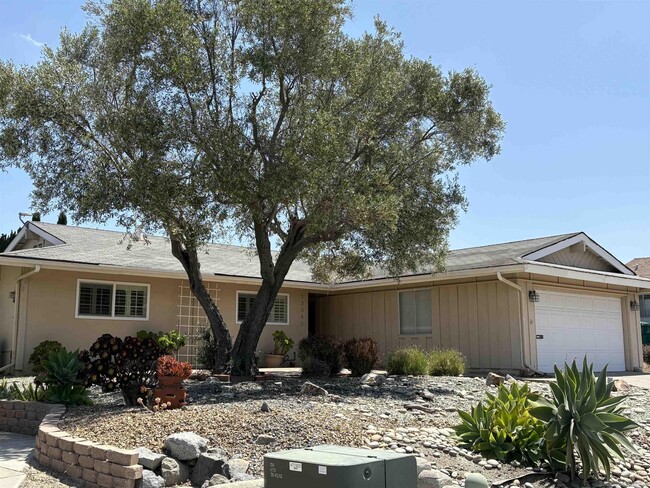 Building Photo - 12040 Callado Rd