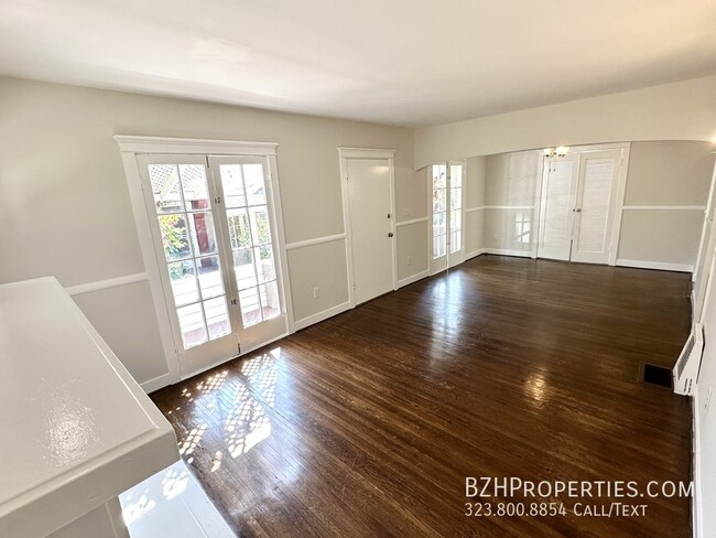 Building Photo - Gorgeous 1Bedroom + Office In Prime West H...